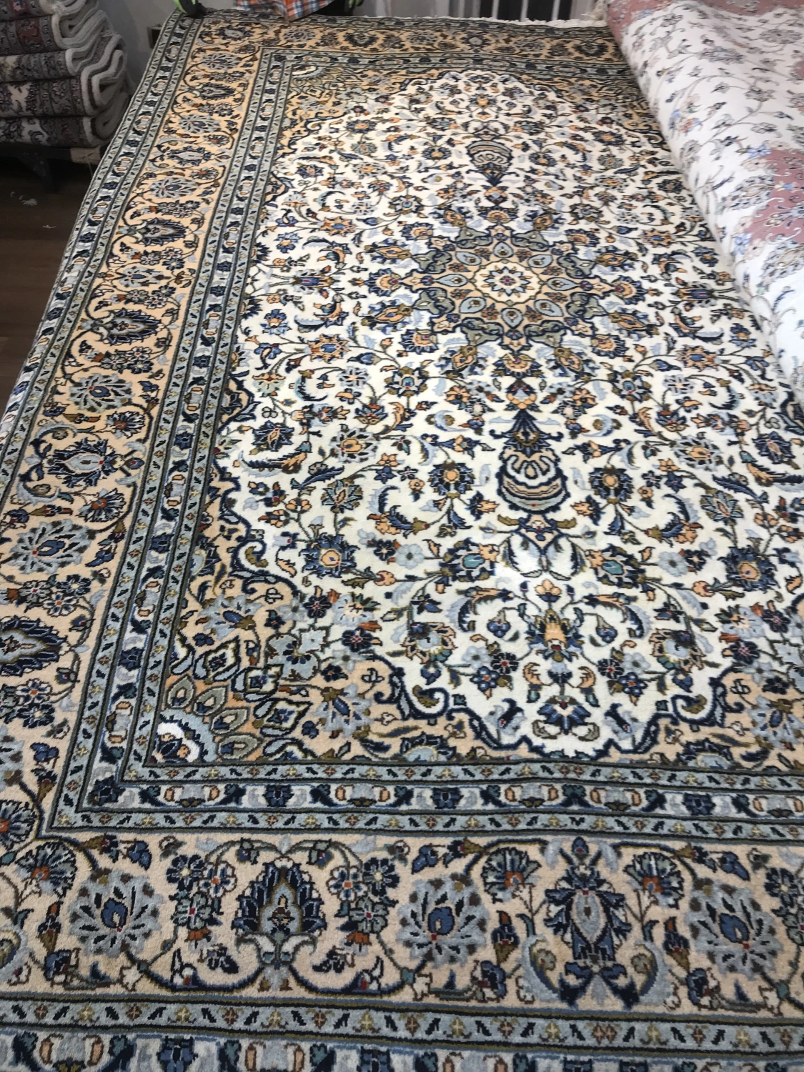 carpet-farshboom-1680395789