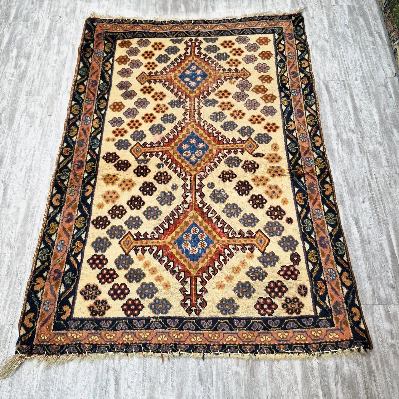 carpet-farshboom-1712933472