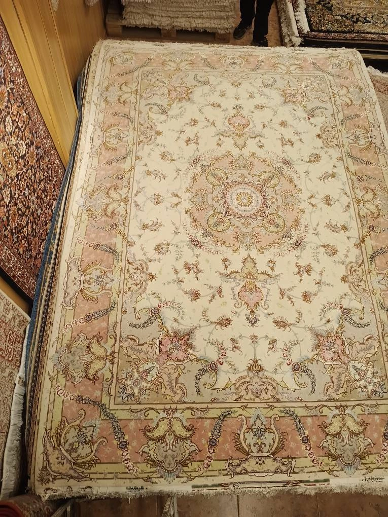 carpet-farshboom-1758842713