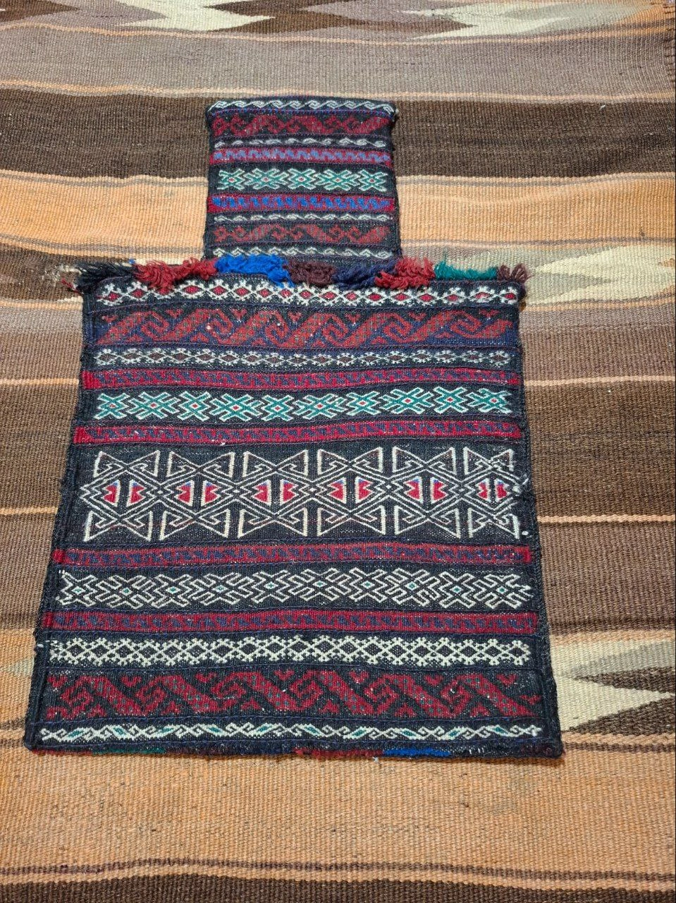 carpet-farshboom-1884332978