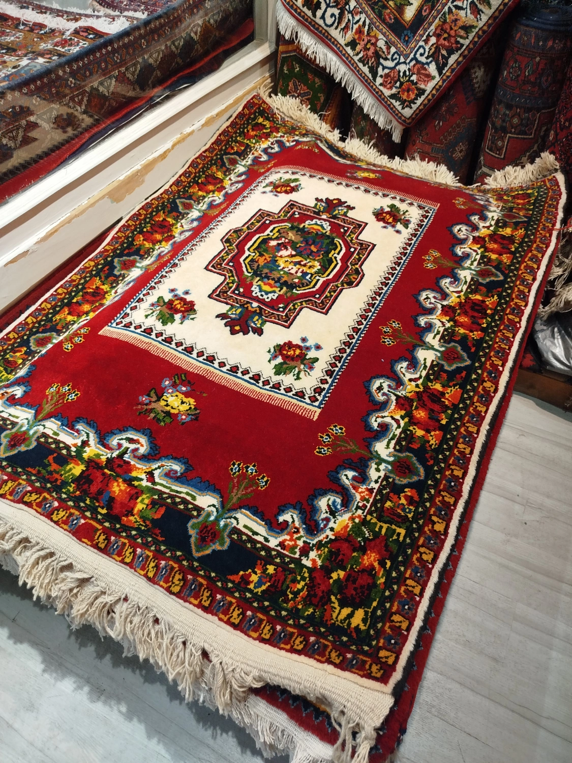 carpet-farshboom-1994373770