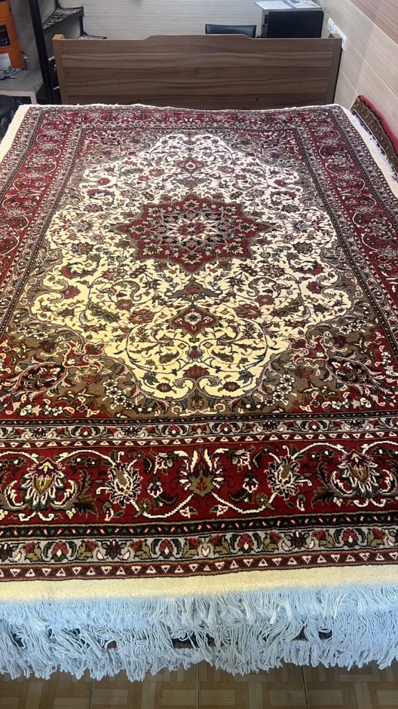 carpet-farshboom-2068861634