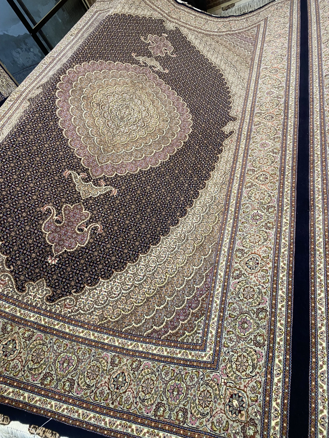 carpet-farshboom-3135382089