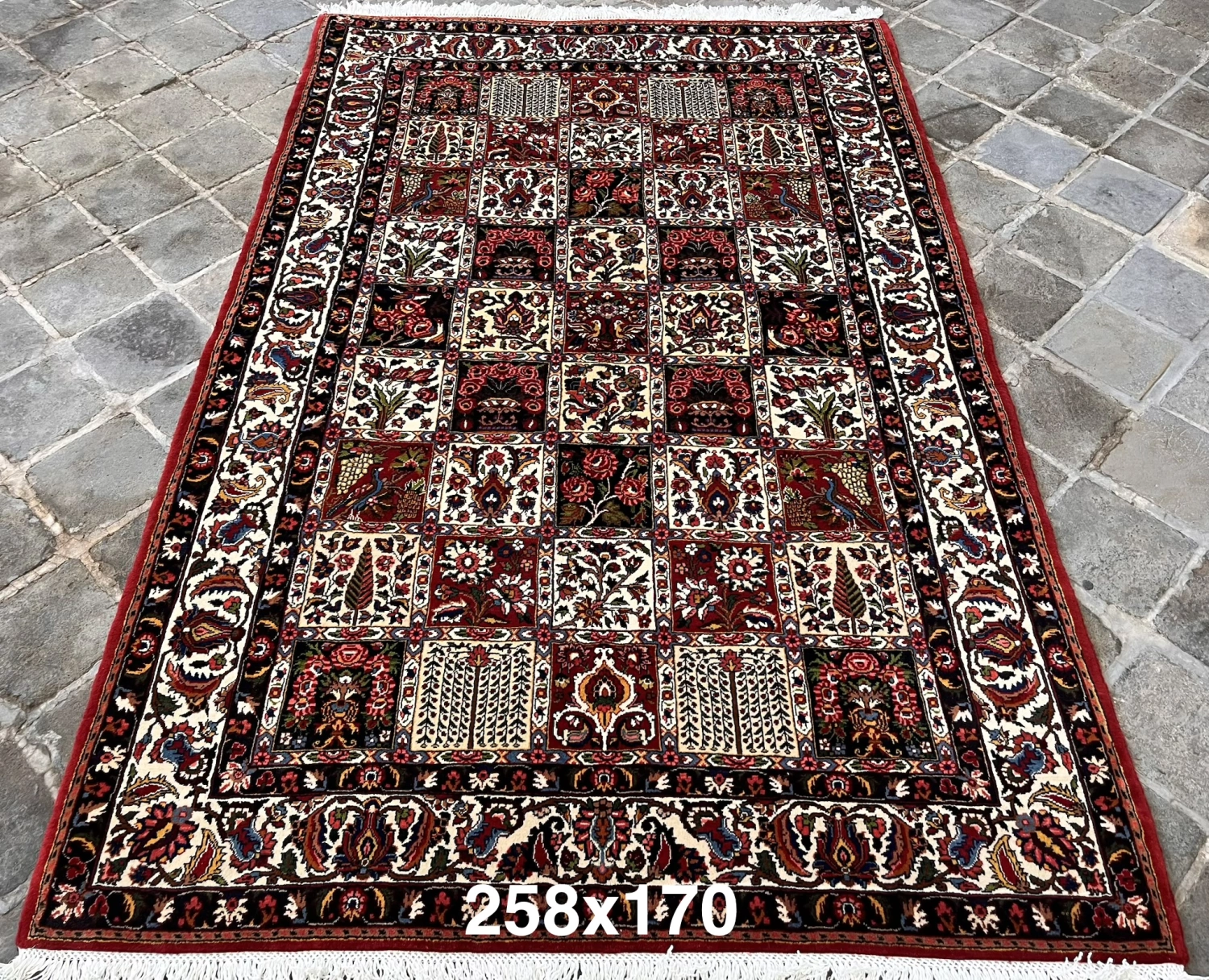 carpet-farshboom-3233574358