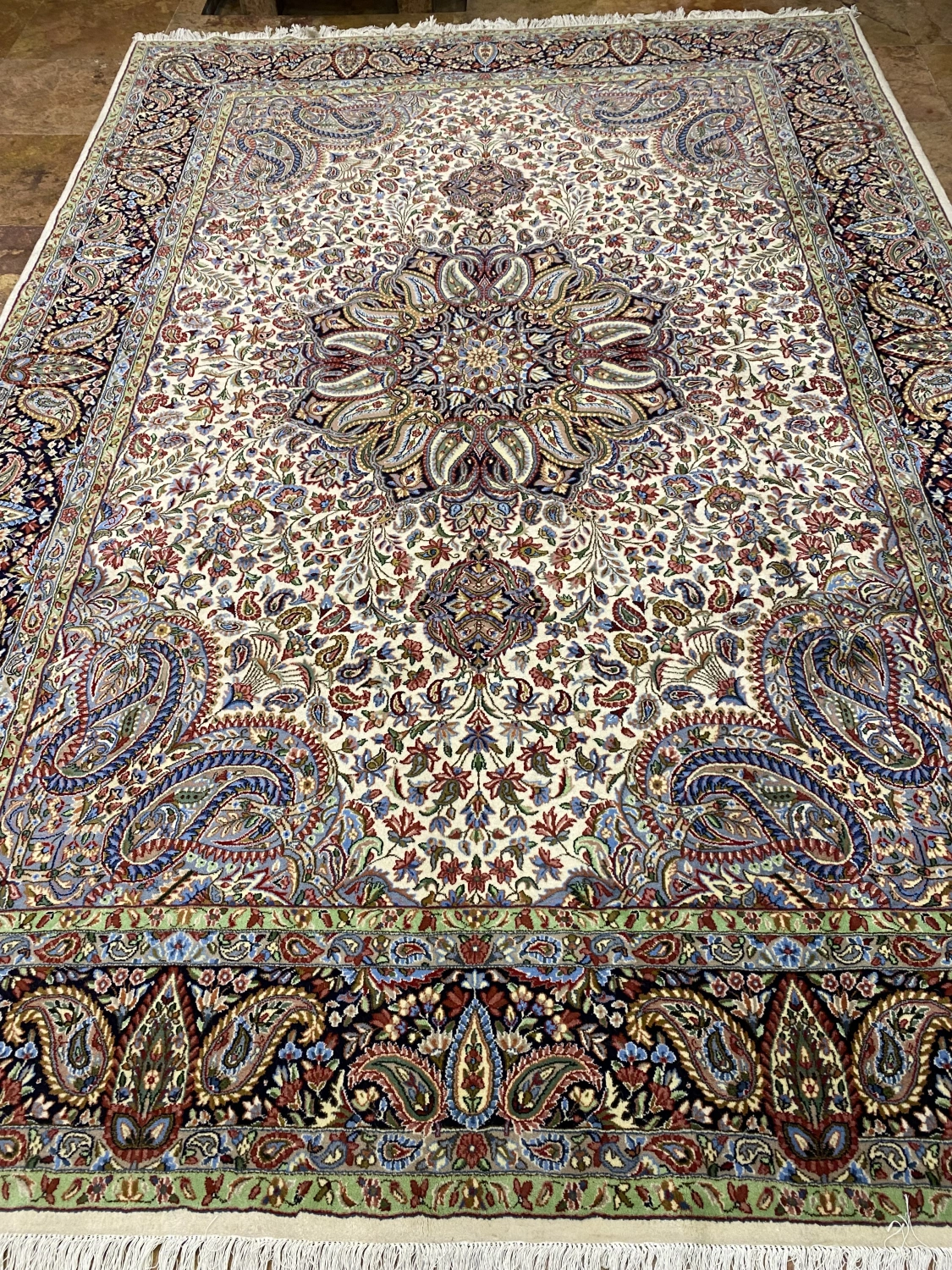 carpet-farshboom-3261648856