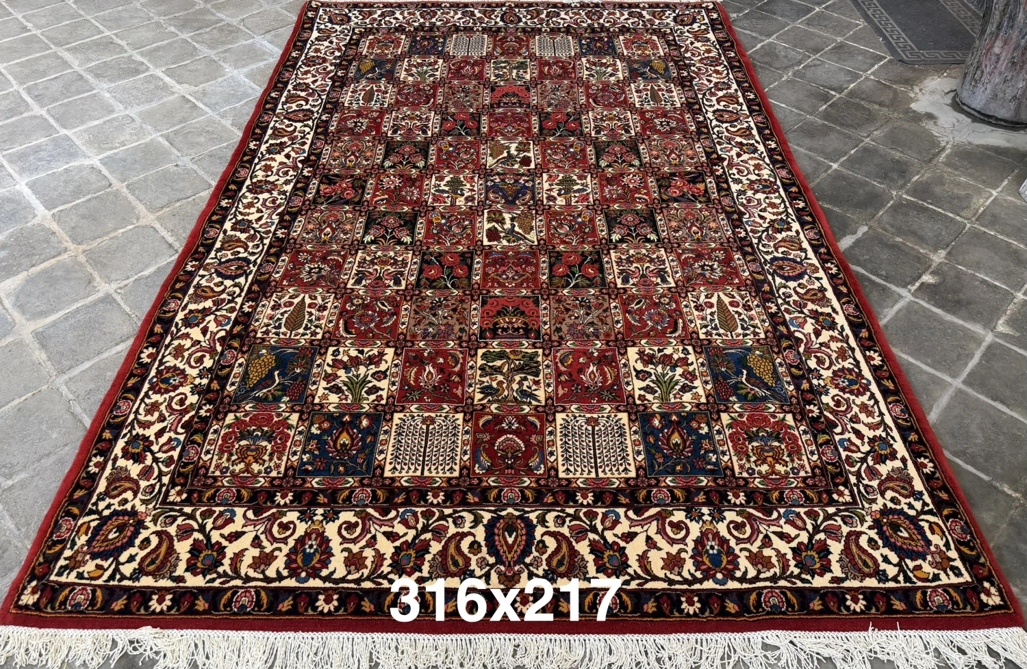 carpet-farshboom-4018835707