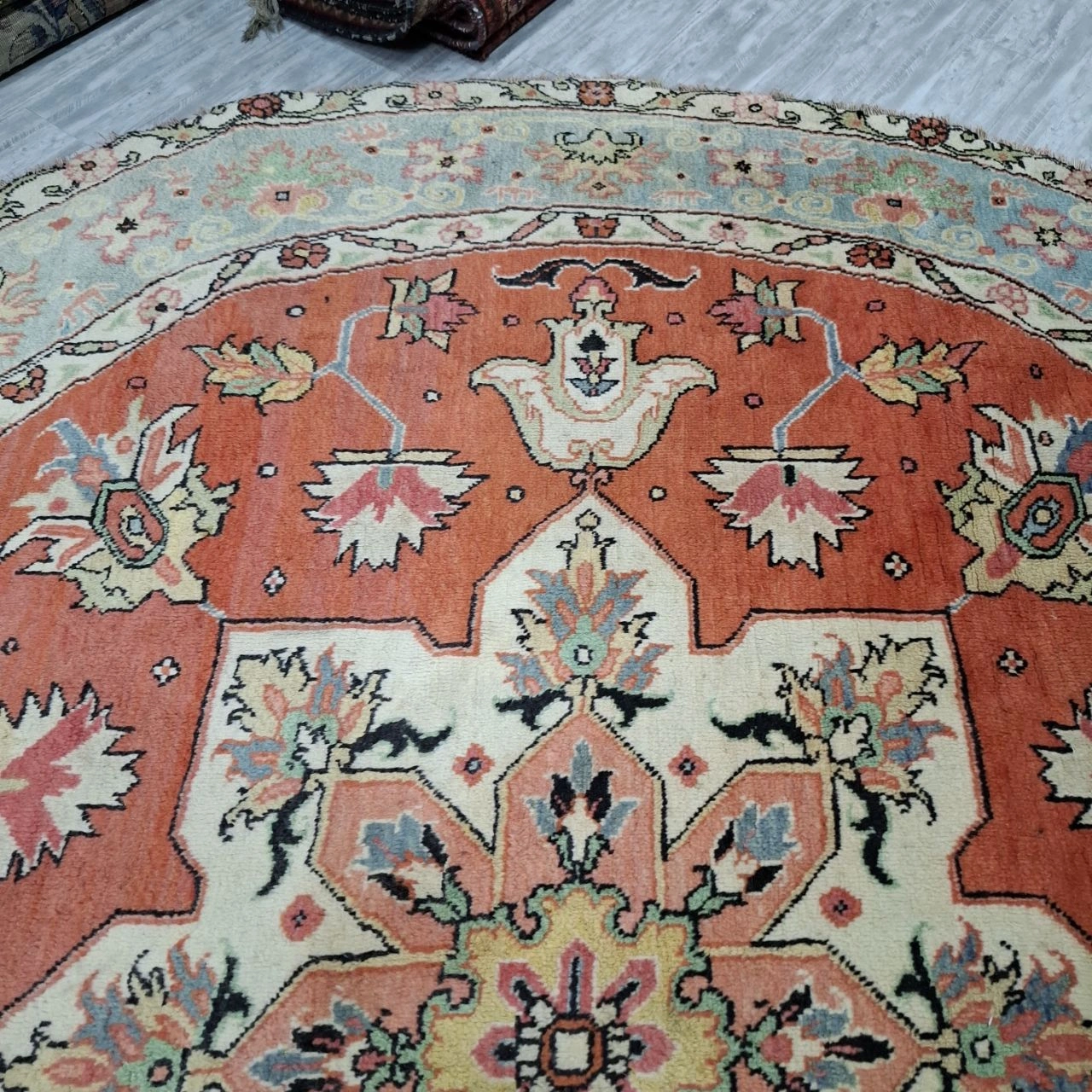 carpet-farshboom-5154146099