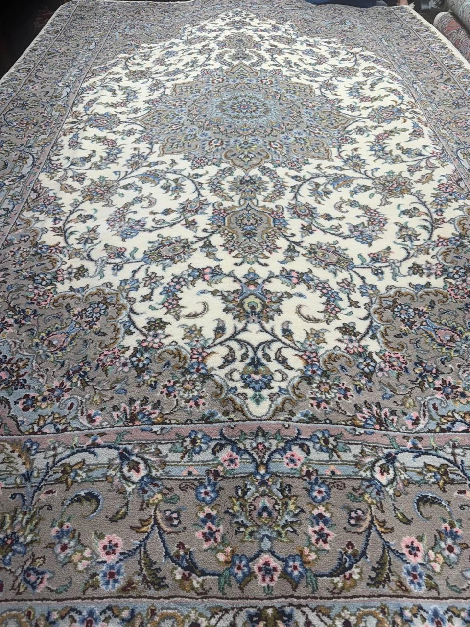 carpet-farshboom-5362920449