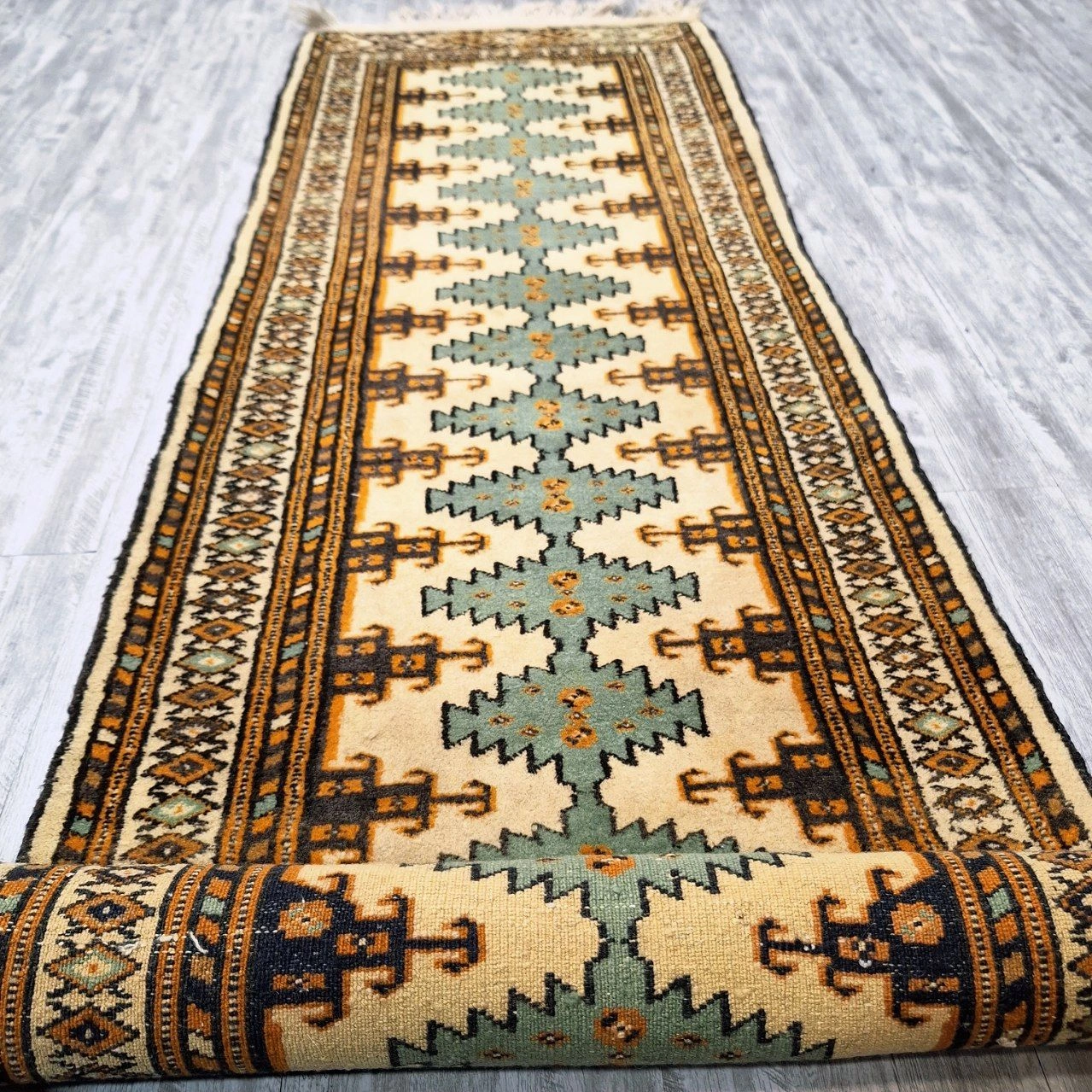 carpet-farshboom-5419295186