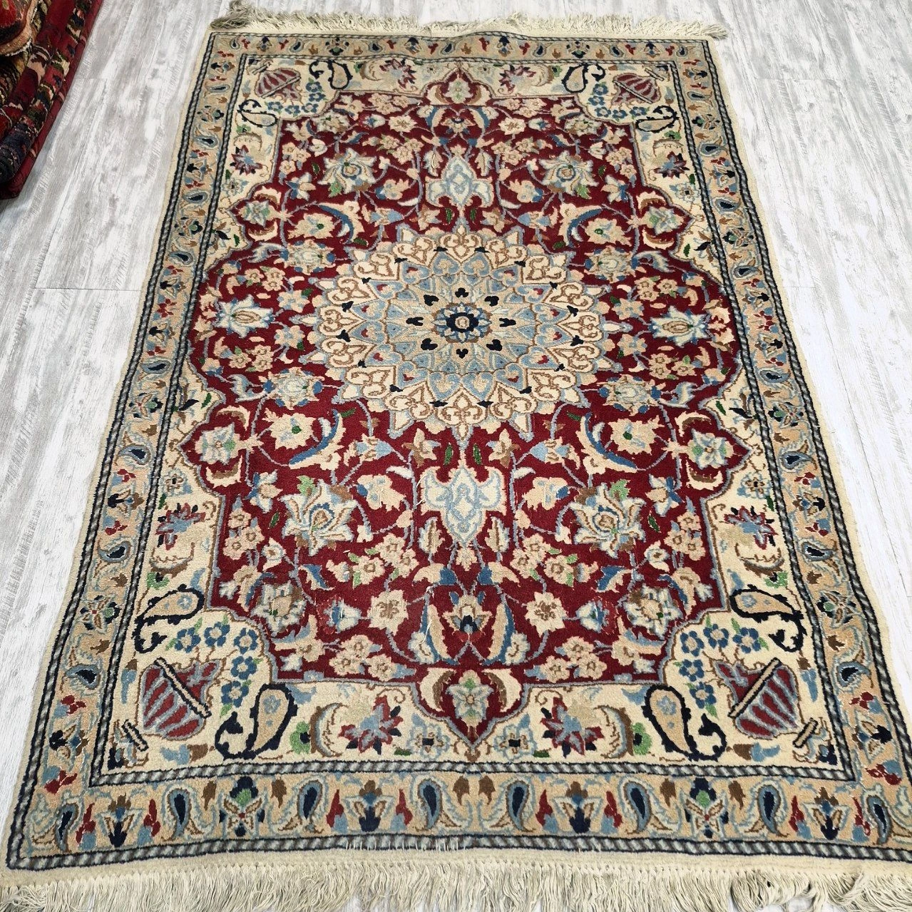 carpet-farshboom-5505144611