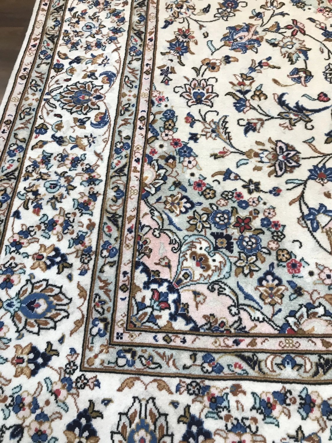 carpet-farshboom-7469293575
