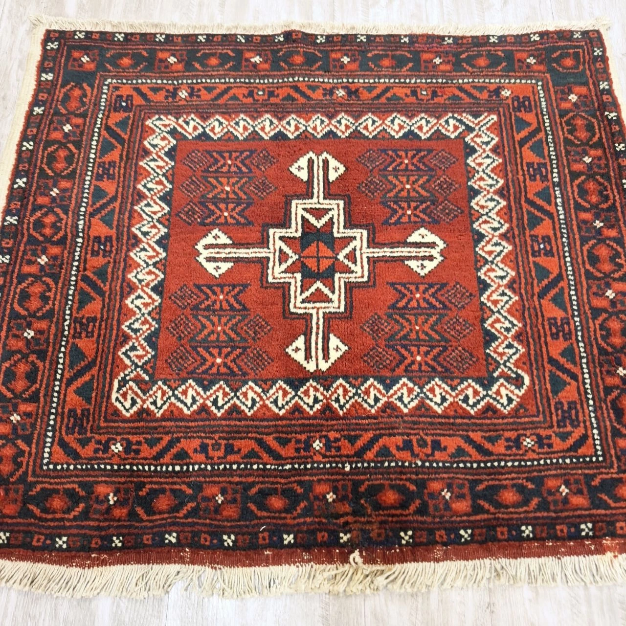 carpet-farshboom-8439900294