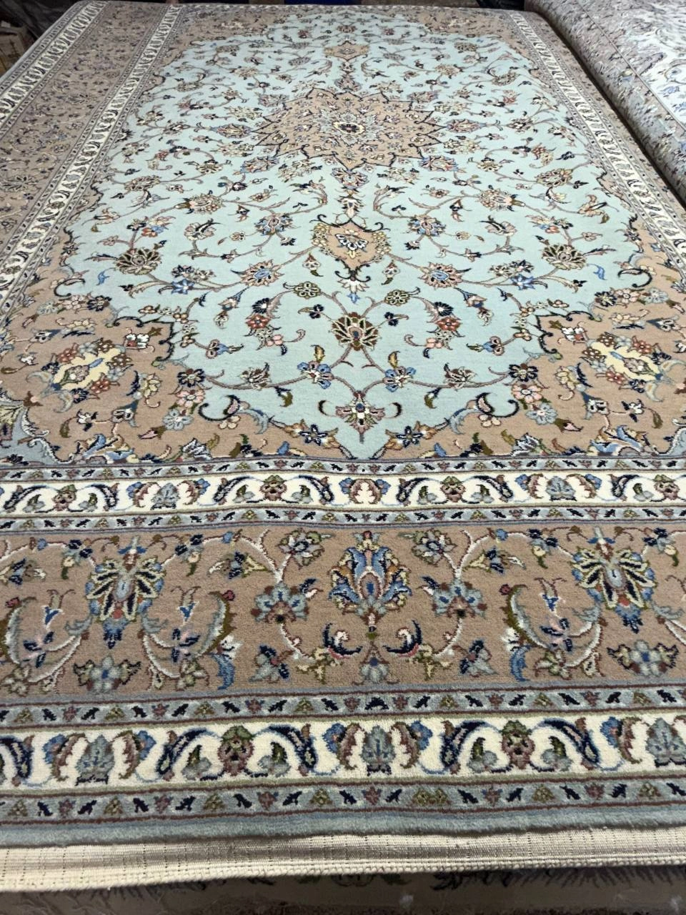 carpet-farshboom-8867274455