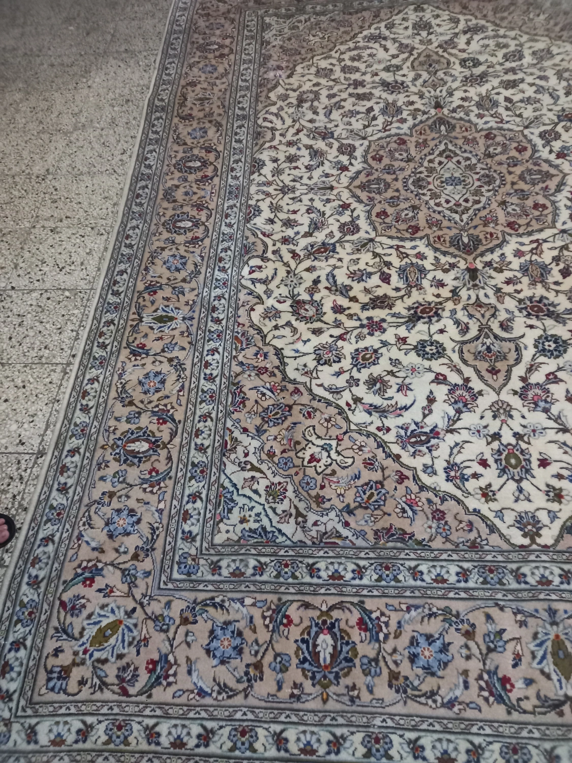 carpet-farshboom-0923871408