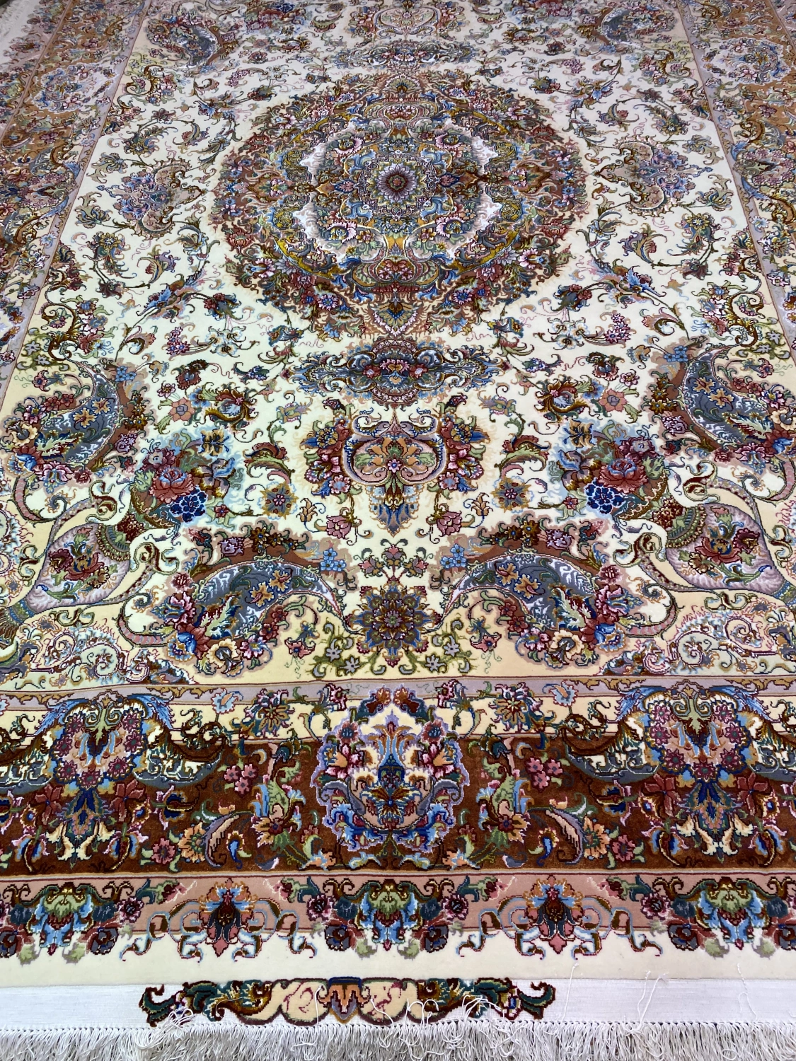 carpet-farshboom-2322053632