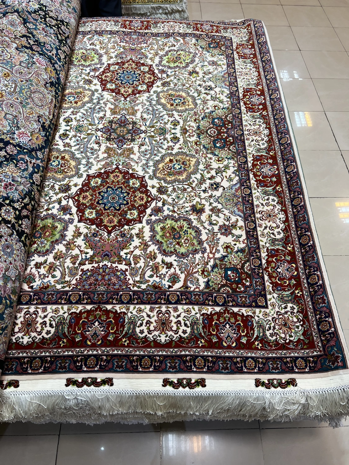 carpet-farshboom-3949703929