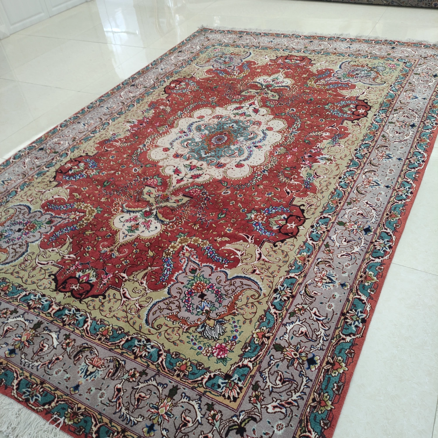 carpet-farshboom-3997822337
