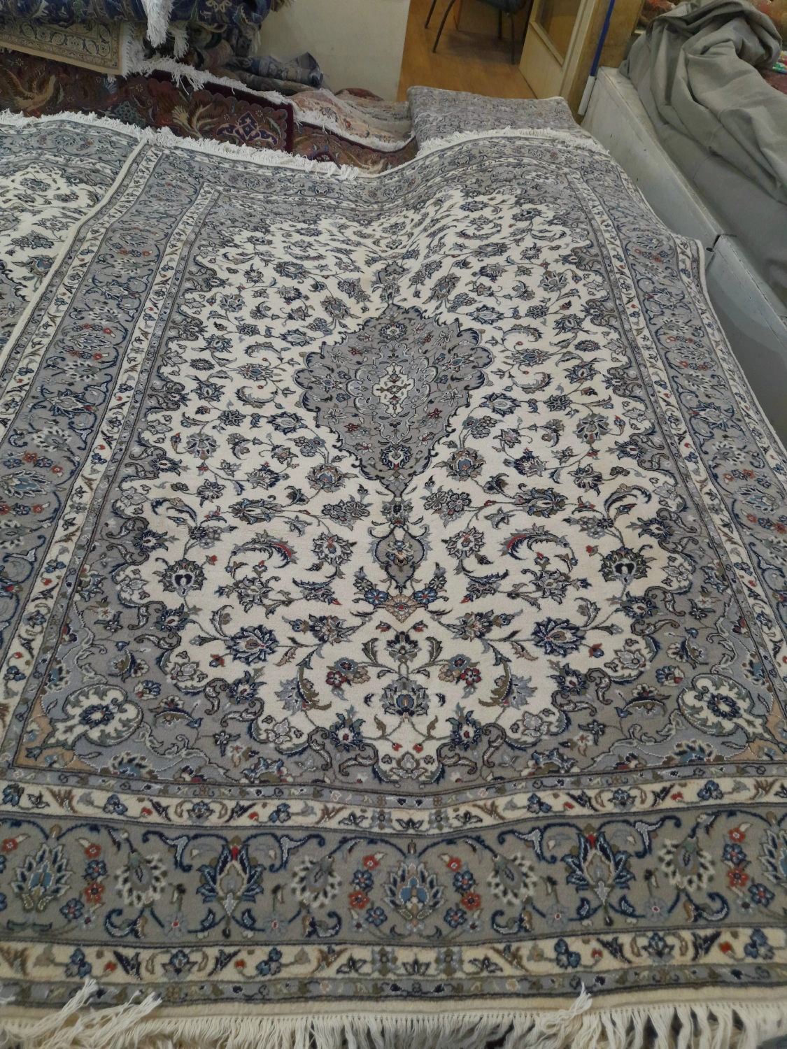 carpet-farshboom-7998633737
