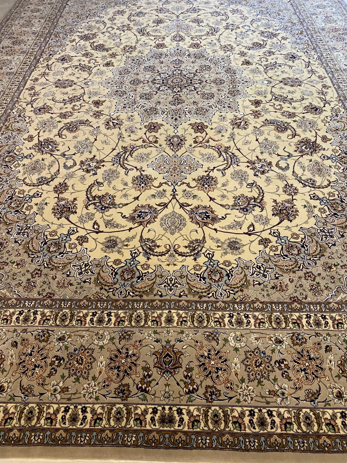 carpet-farshboom-8477059067