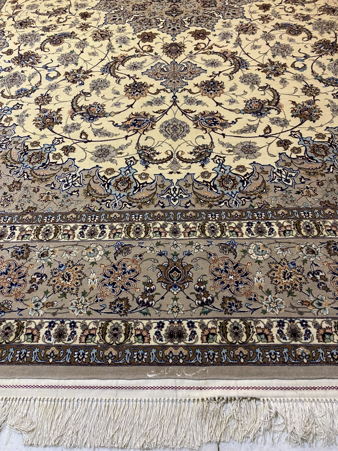 carpet-farshboom-9549358905