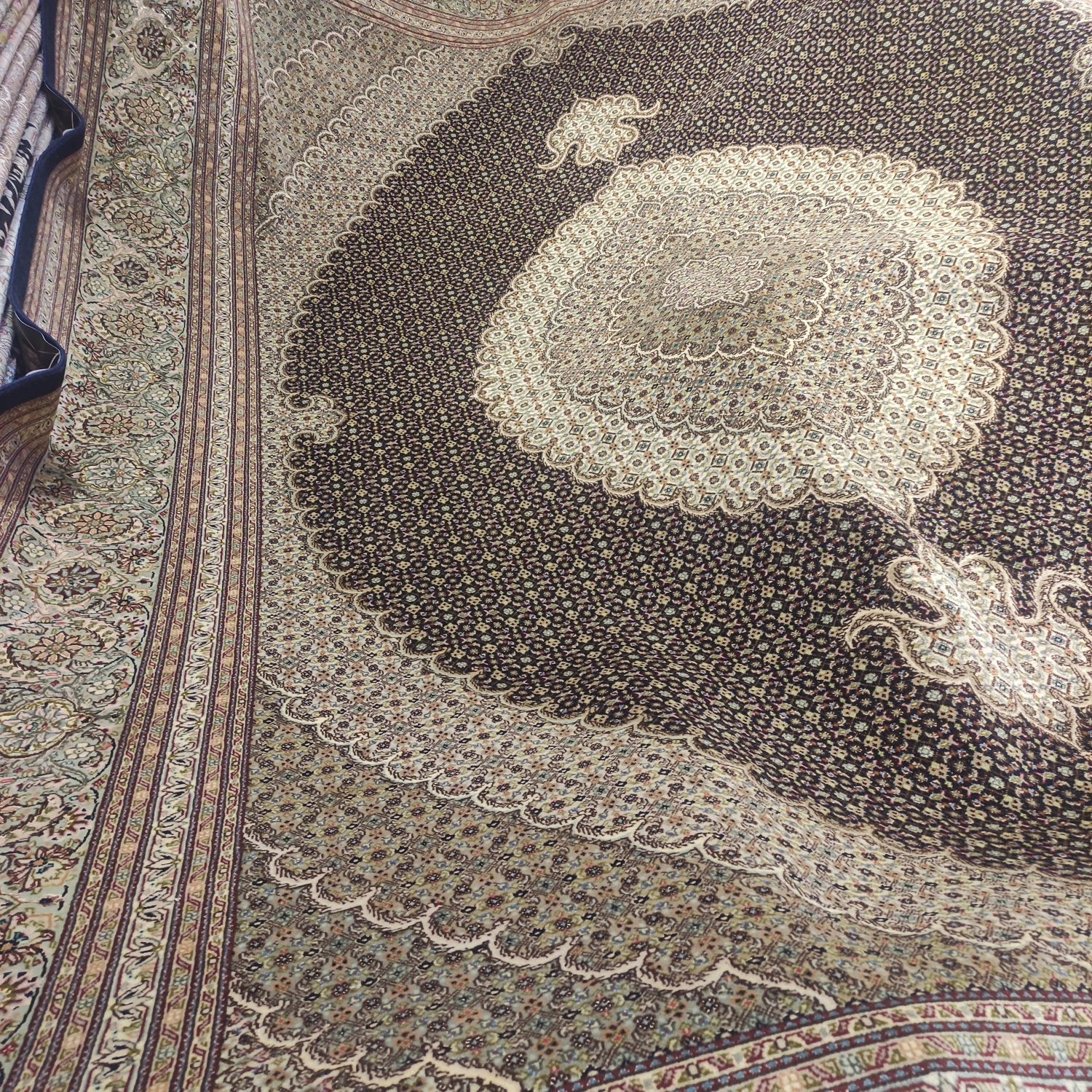 carpet-farshboom-9584945326