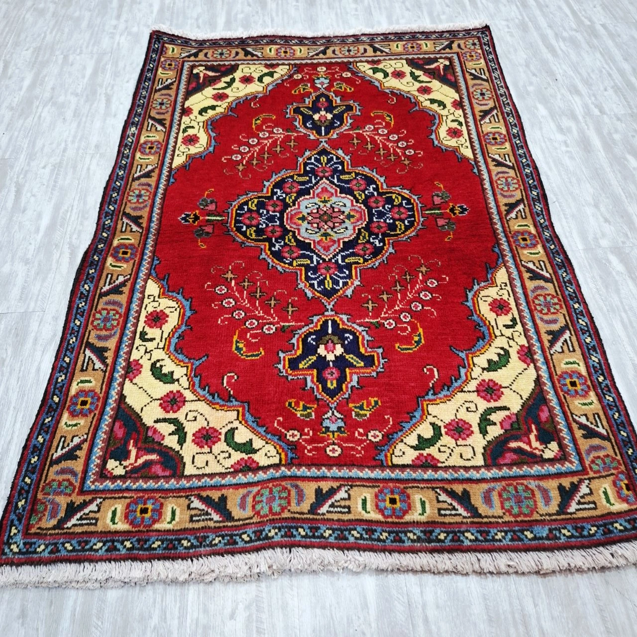 carpet-farshboom-0529690448
