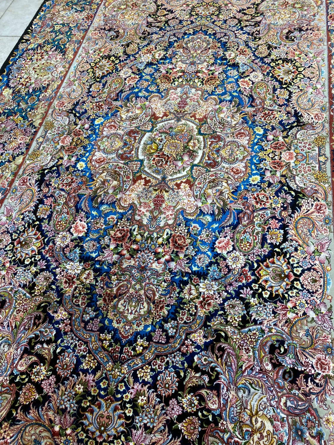 carpet-farshboom-1086524445