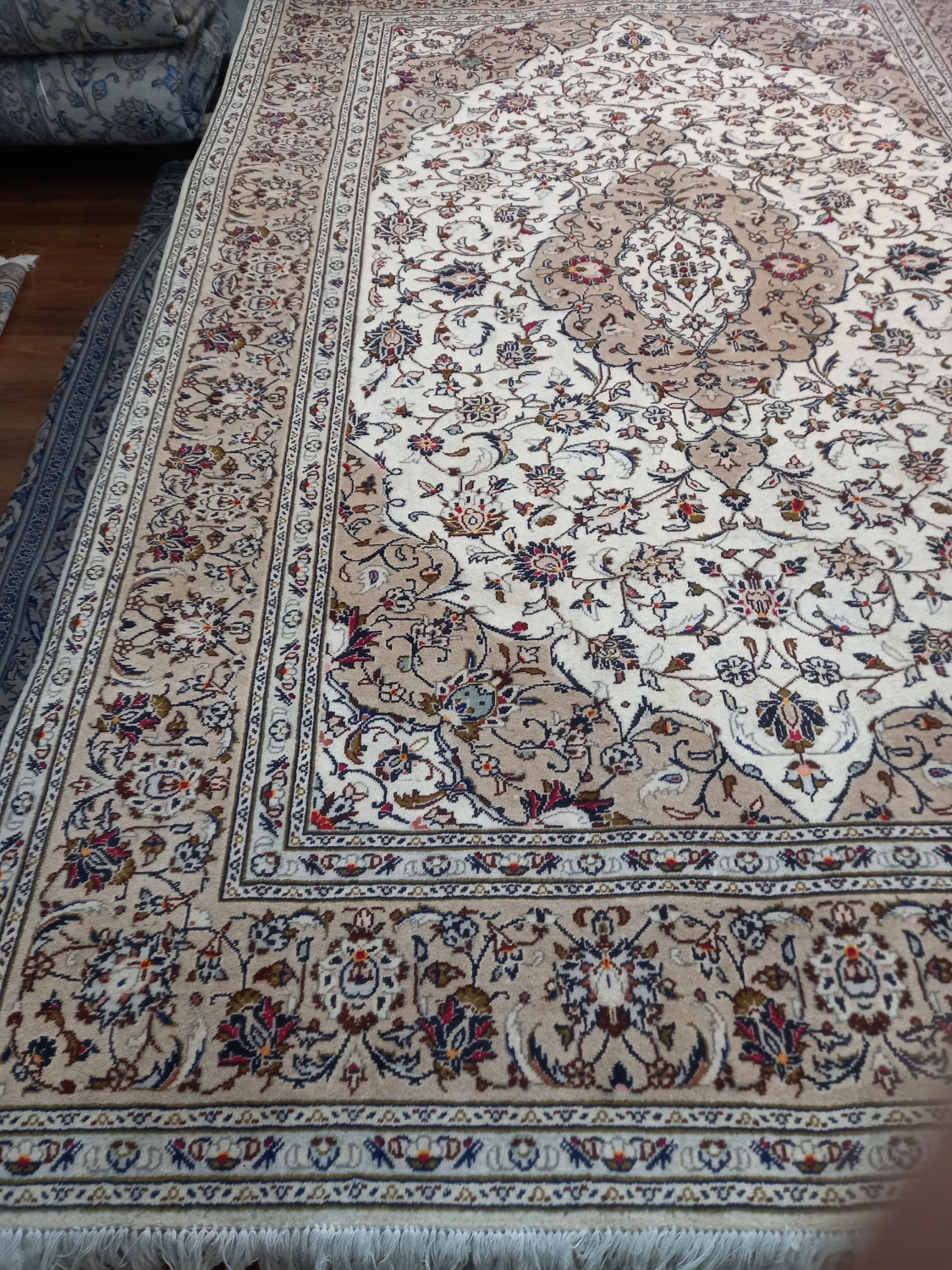 carpet-farshboom-1128621017