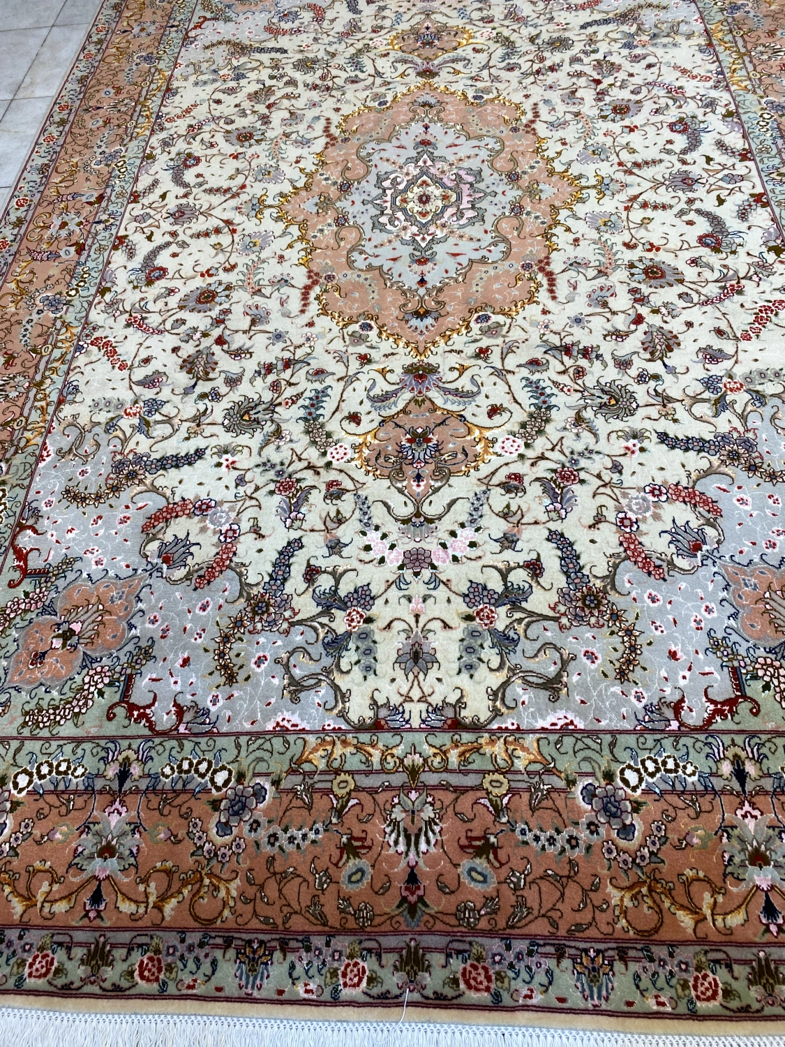 carpet-farshboom-2037286928