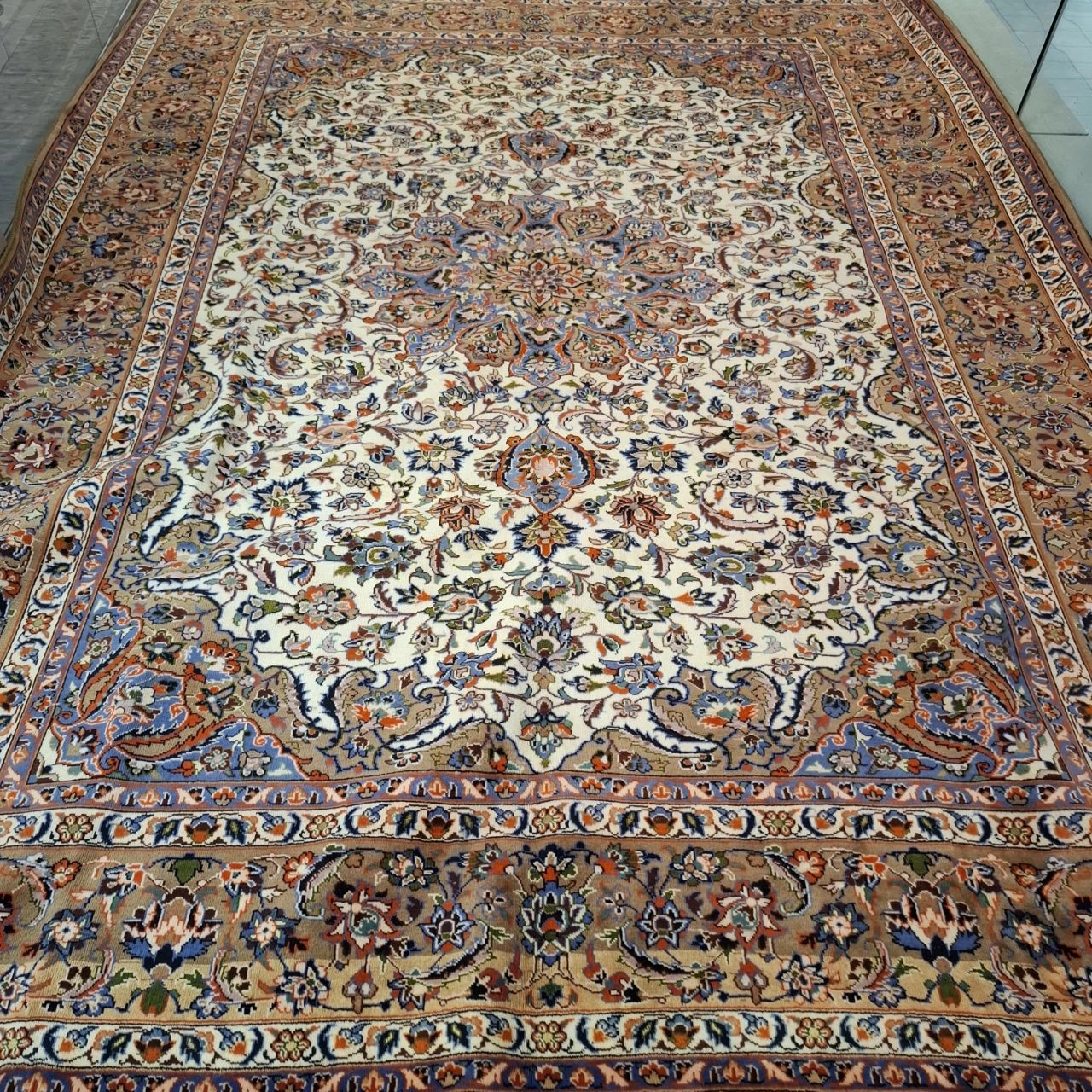 carpet-farshboom-2421389658