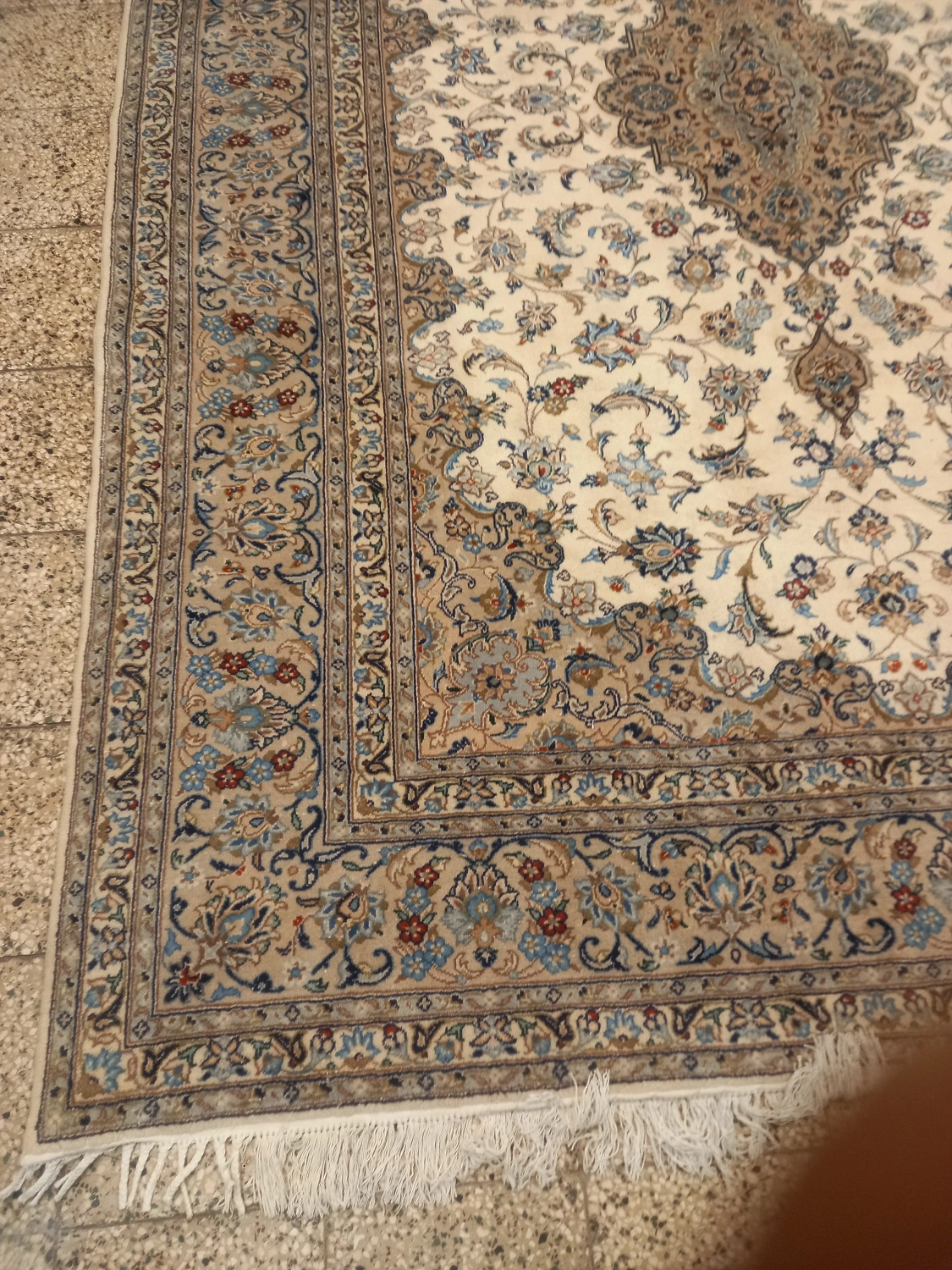 carpet-farshboom-3318370826