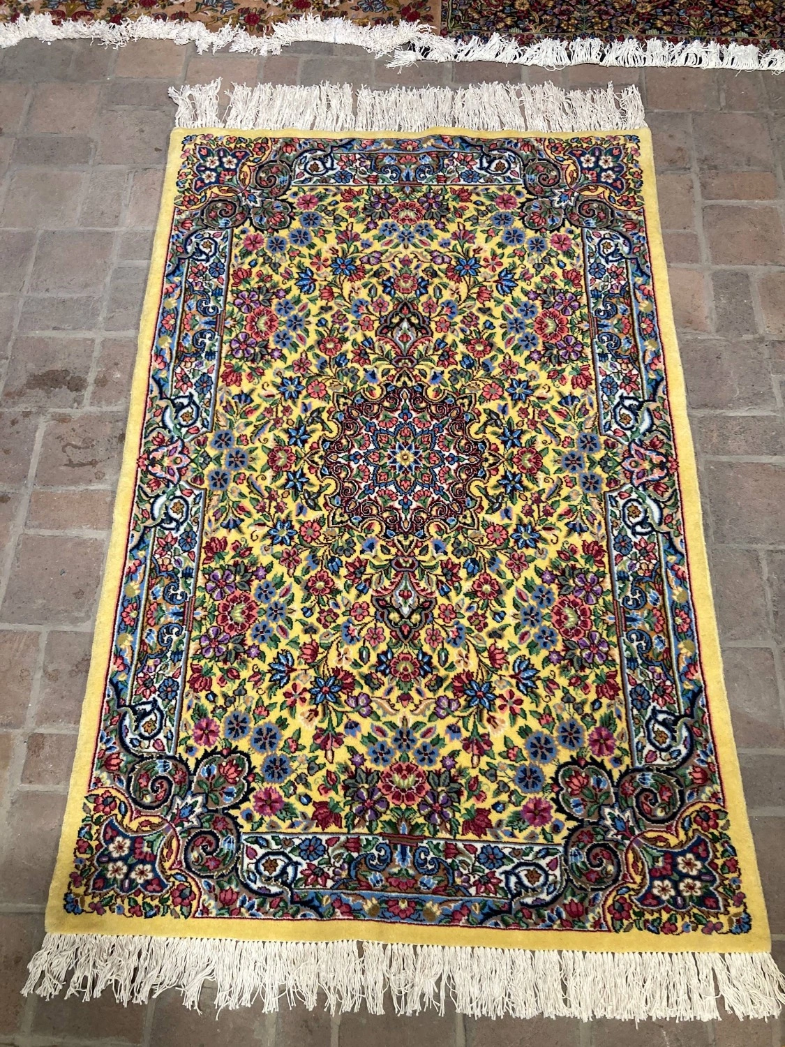 carpet-farshboom-3961614702