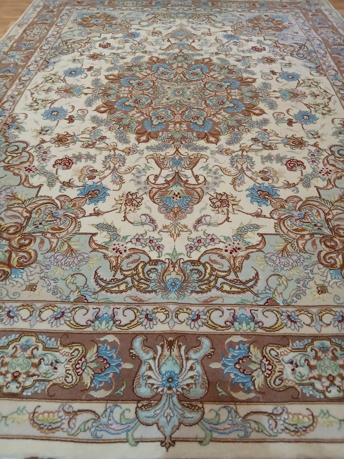 carpet-farshboom-4811571927
