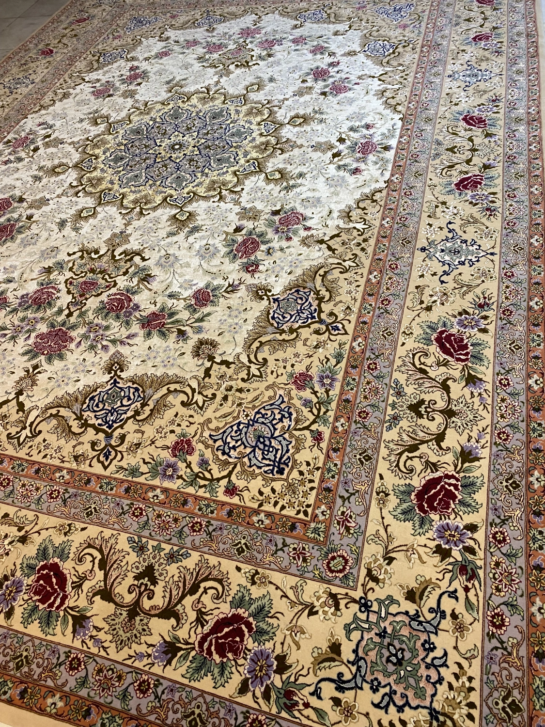 carpet-farshboom-6483258750