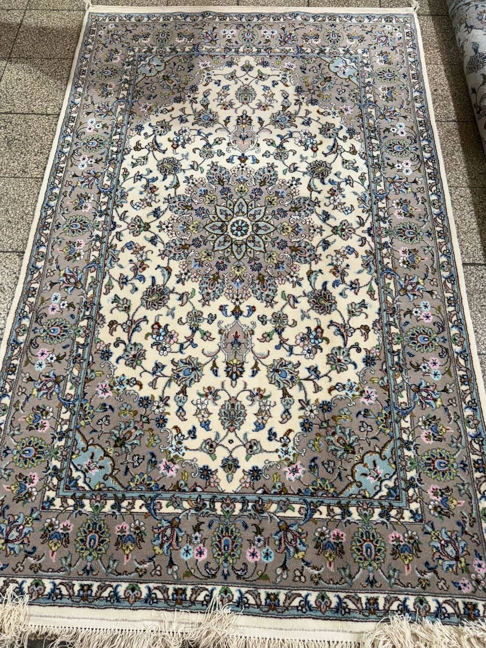 carpet-farshboom-7483828563