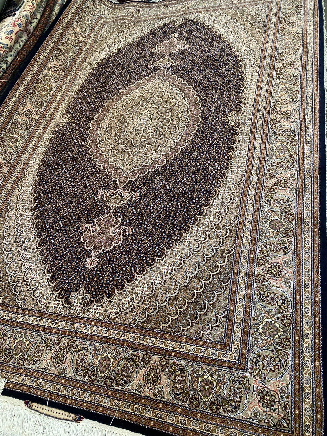 carpet-farshboom-7565819883