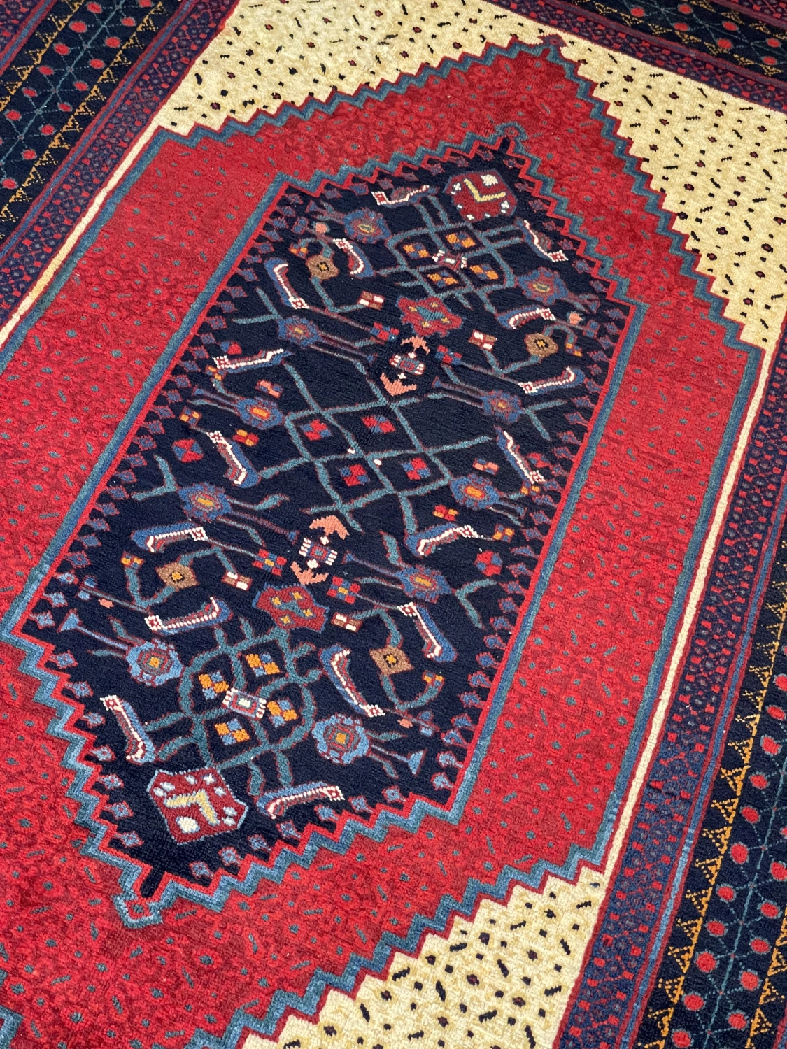carpet-farshboom-8330845396