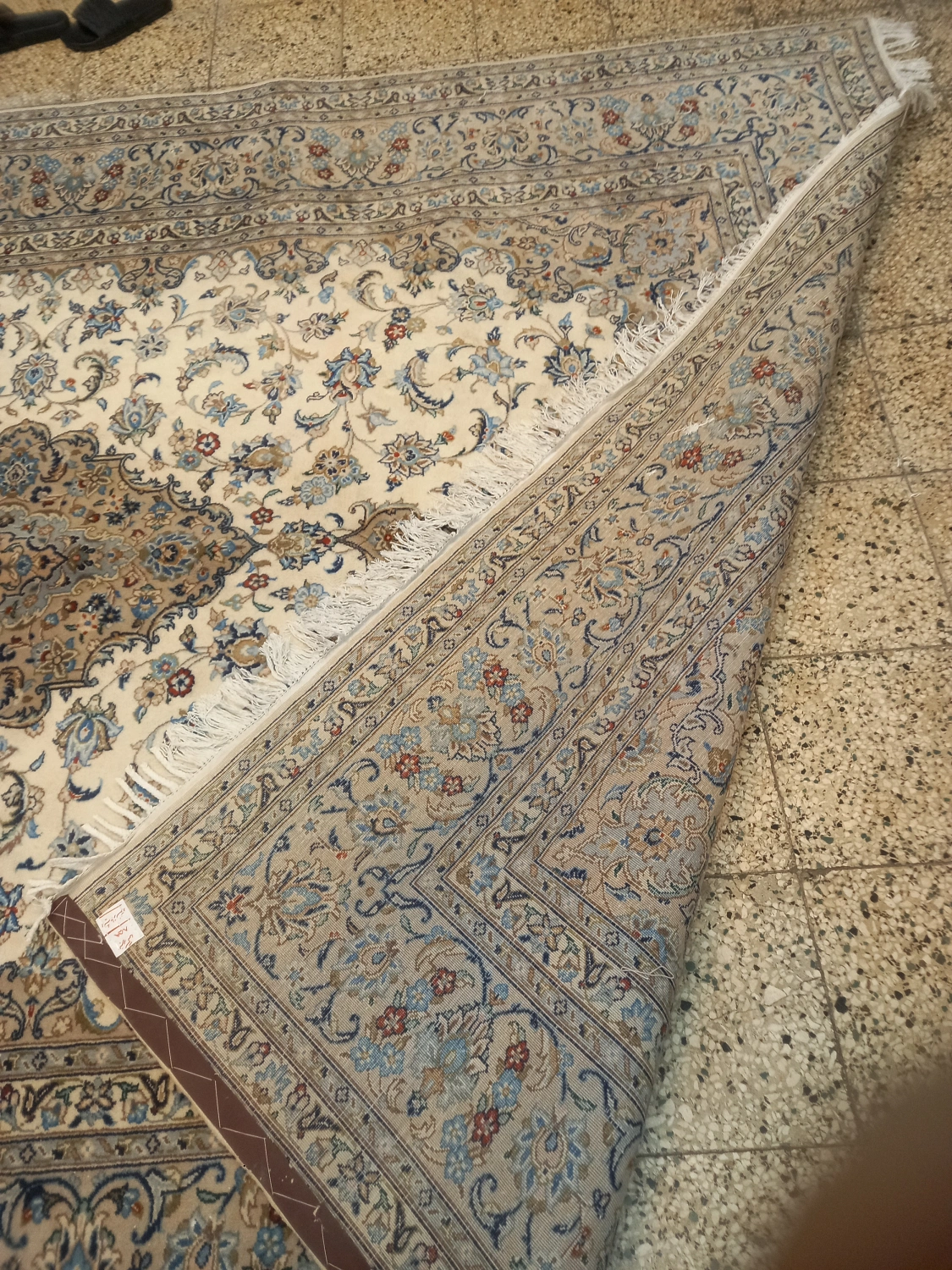 carpet-farshboom-8395479551