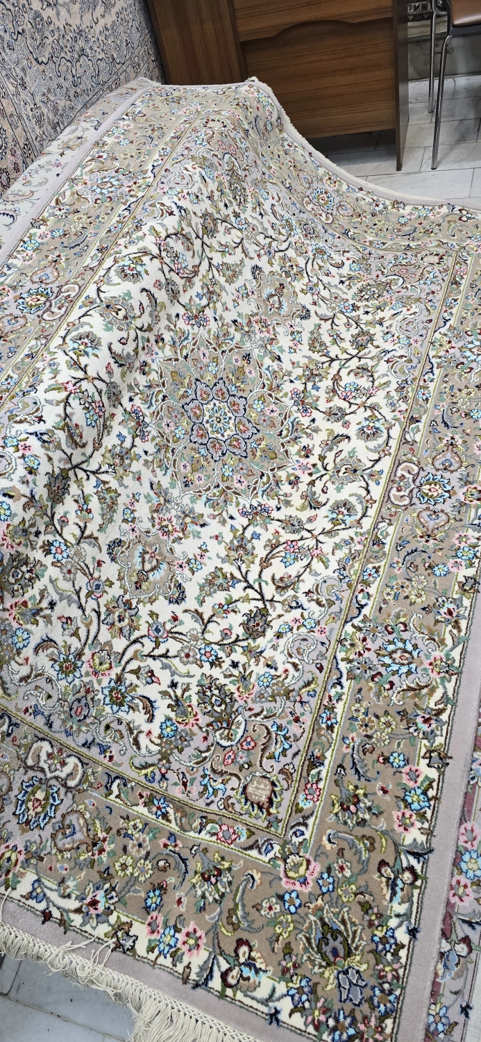 carpet-farshboom-9894380996
