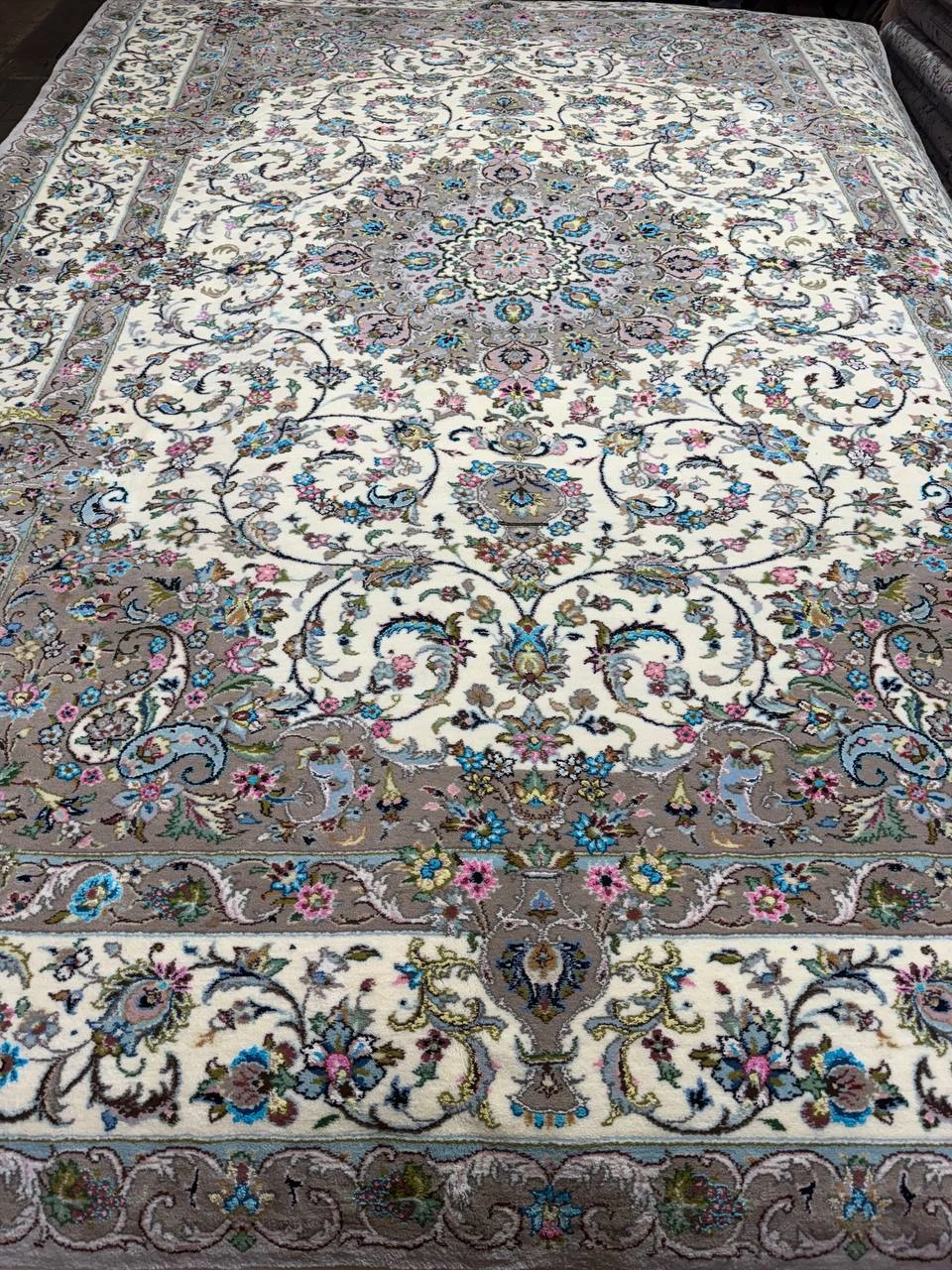 carpet-farshboom-9978968974