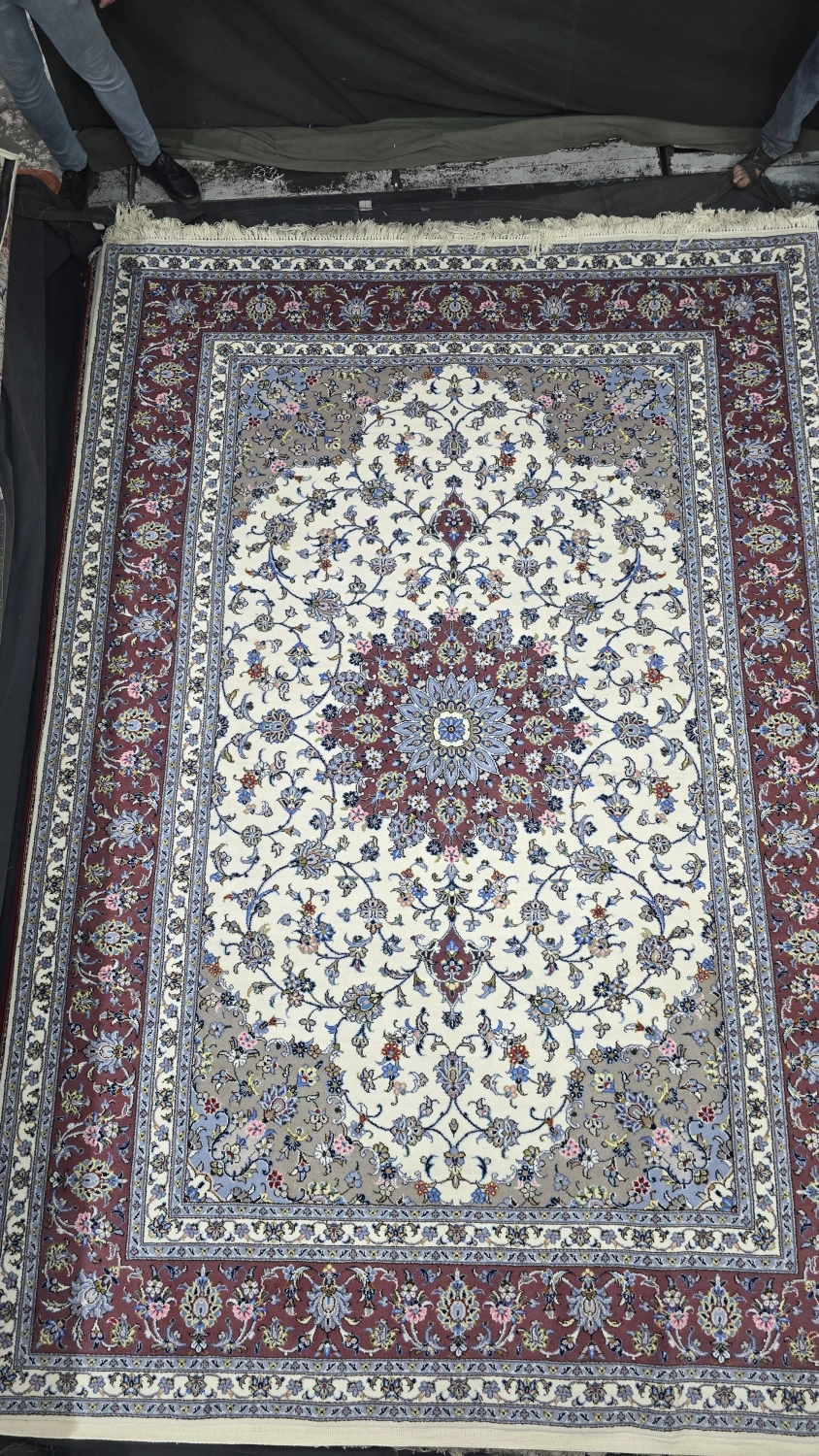 carpet-farshboom-3667564458