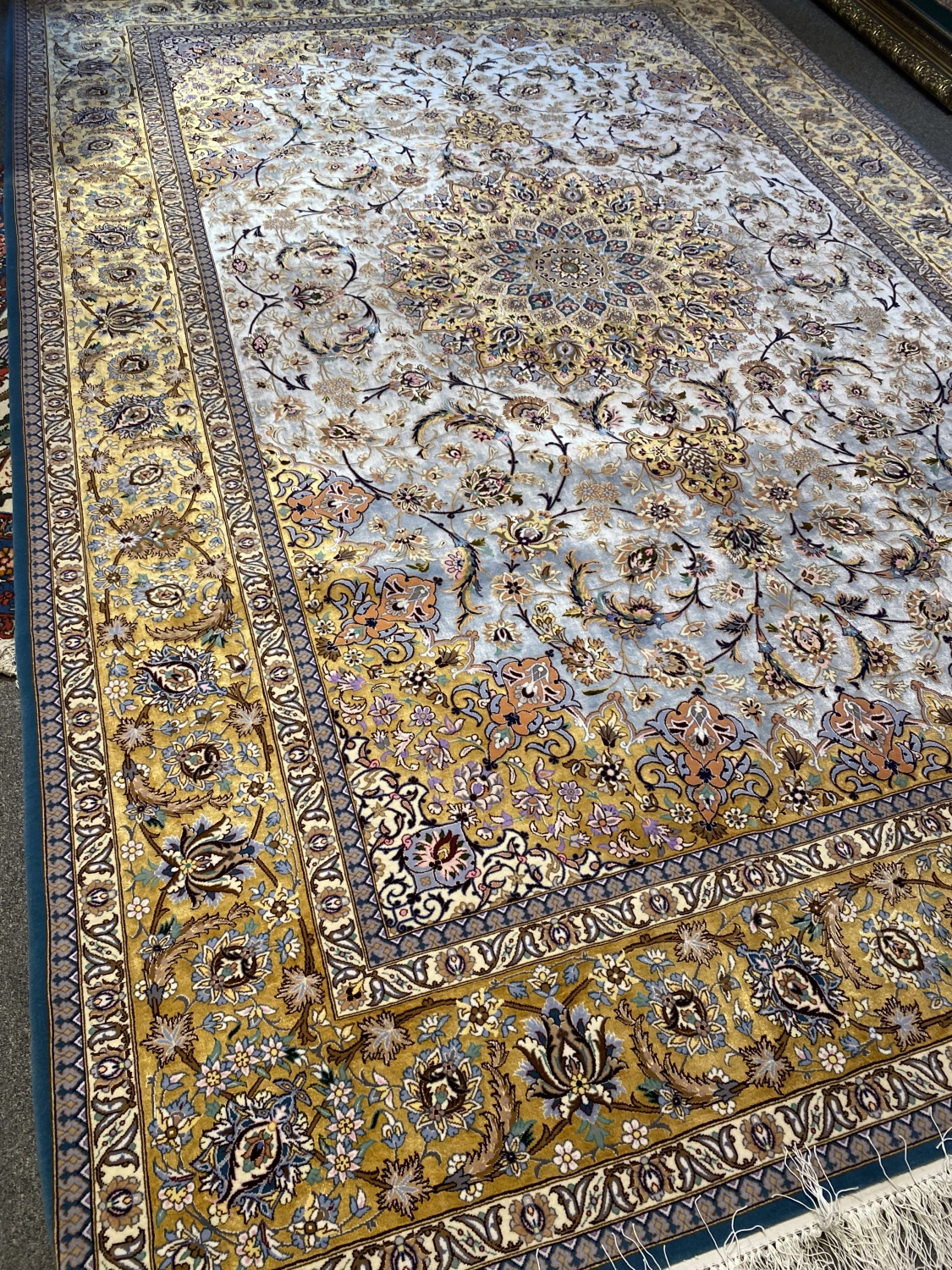 carpet-farshboom-4218231372