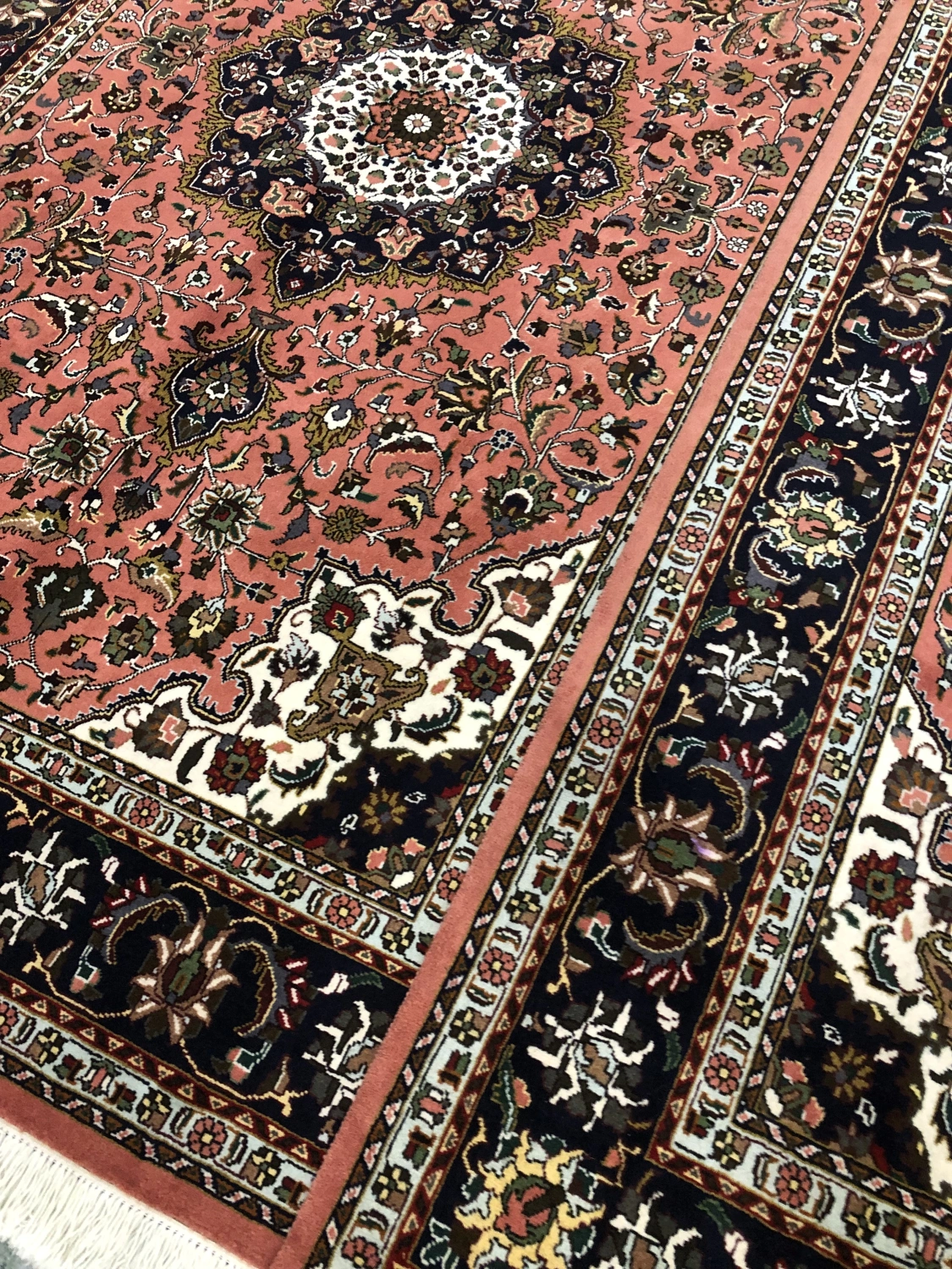 carpet-farshboom-5667404014
